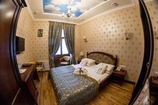 Отель Saint Feder Boutique Hotel Львов Стандартный двухместный номер с 1 кроватью-5