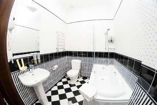 Отель Saint Feder Boutique Hotel Львов Стандартный двухместный номер с 1 кроватью-26